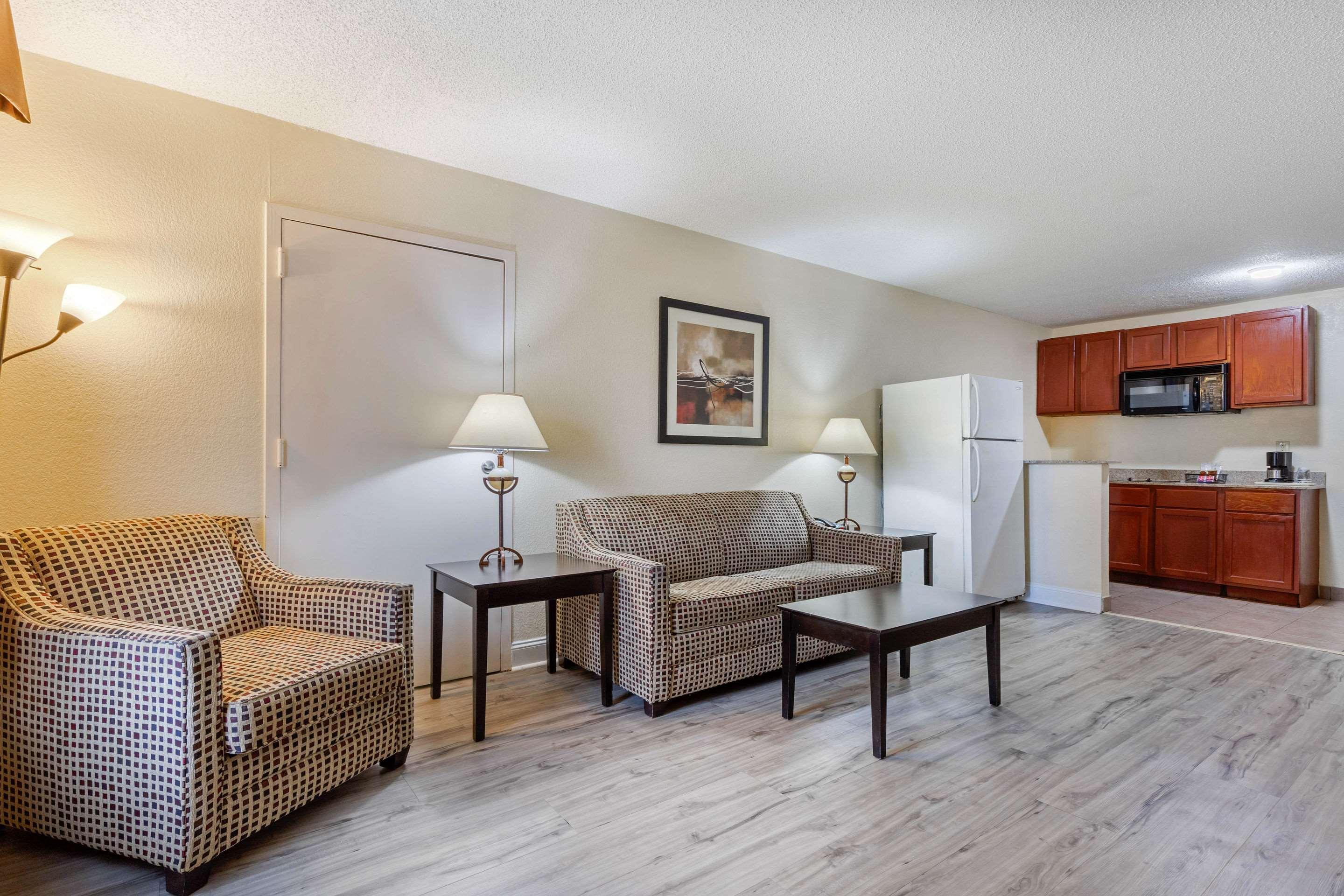 Quality Inn & Suites Lexington Luaran gambar